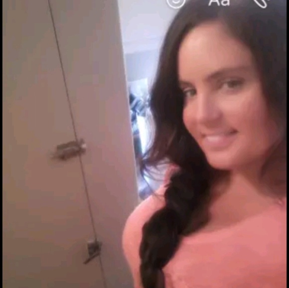 Meet your Posher, Janae - Picture 1 of 1